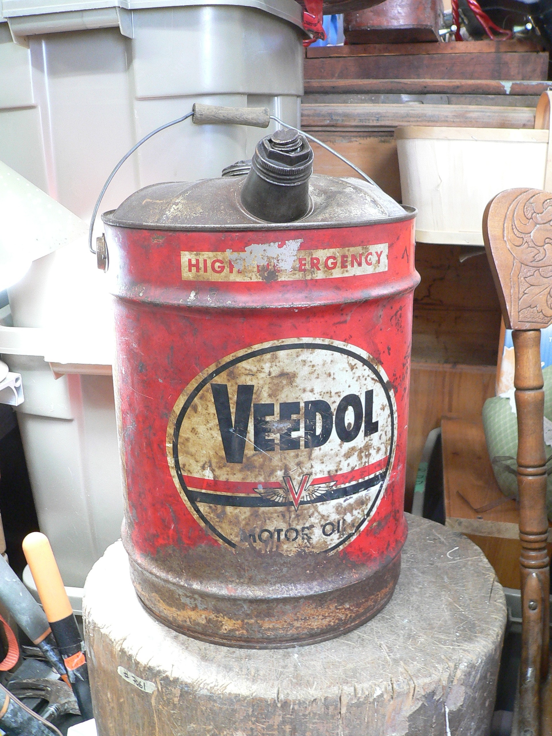 Vieux 5 gallon veedol motor oil # 10668