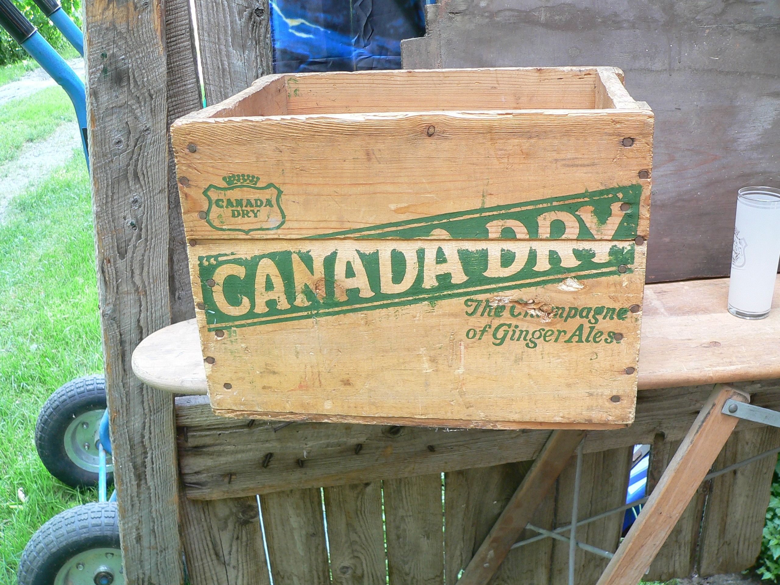 Caisse liqueur canada dry # 12215.2