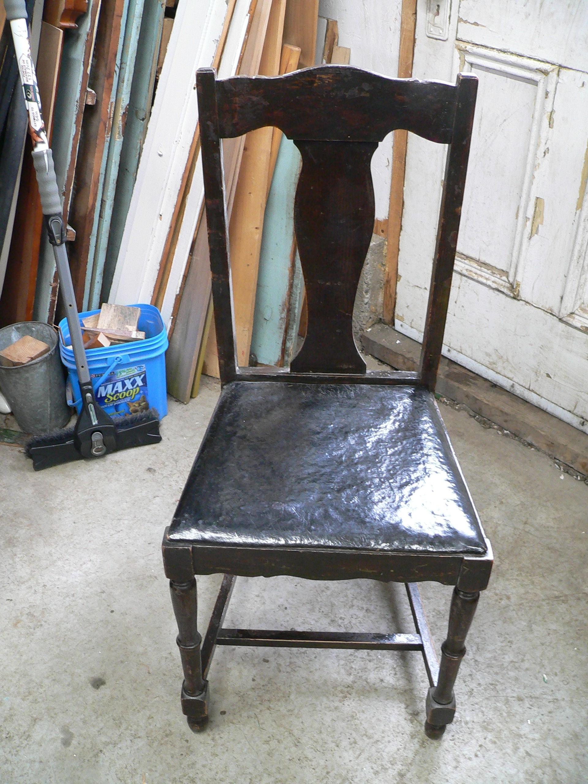Chaise antique # 5892.24